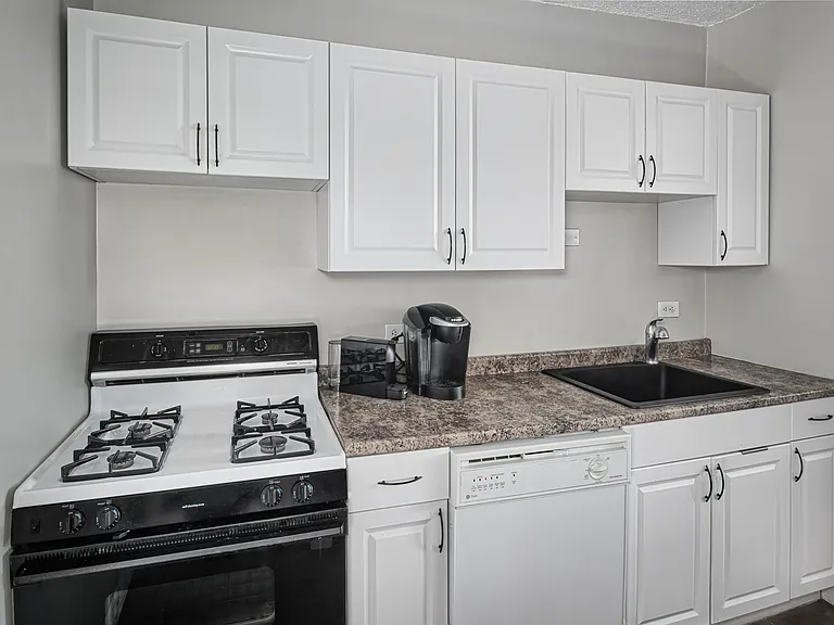 7004 Kennedy Blvd E #2E — Photo 6