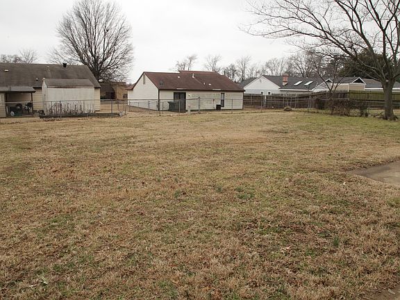 3rd image of 3377 Cloudland Dr