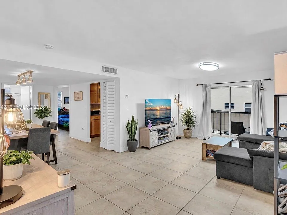 1236 Alton Rd #304