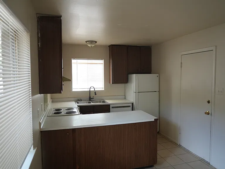 1712A Lawyer St #A — Photo 3