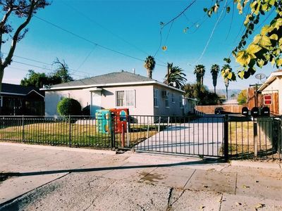 748 W 10th St, San Bernardino, CA, 92410