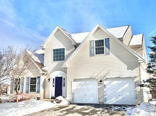 1519 Needles Ln, Breinigsville, PA 18031