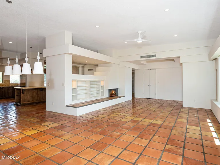 6561 N Avenida De Posada — Photo 10