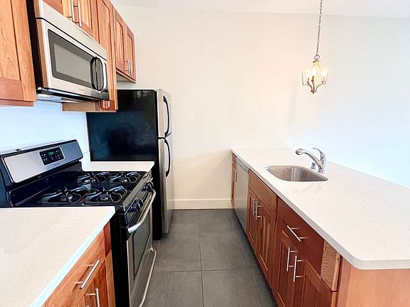 4th image of 849-859 Haight St #853