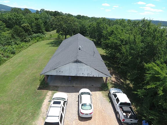5th image of 1810 McCabe Ln