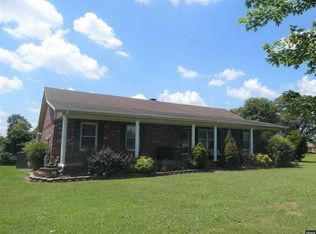 613 Pair Rd, Martin, TN 38237
