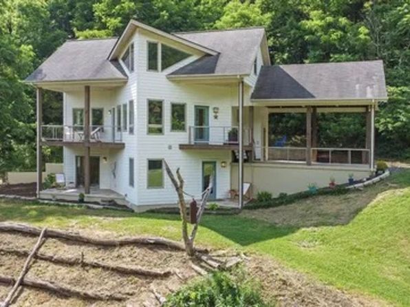 1818 Lizard Creek Rd, Shawsville, VA 24162
