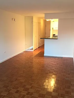 Rented by Bank Neary | media 32