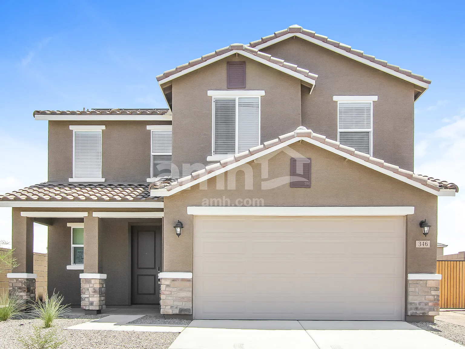 4 bed, 2.5 bath, 1794 sqft, $2,330 — Photo 1