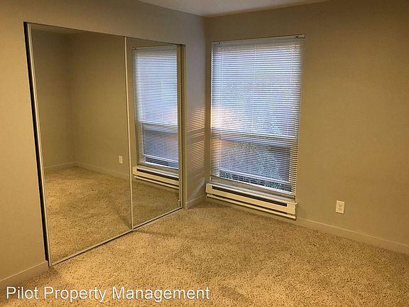 5th image of 327 Belmont Ave E APT 11