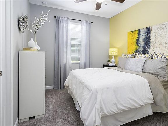 4th image of 566 Westchester Ct