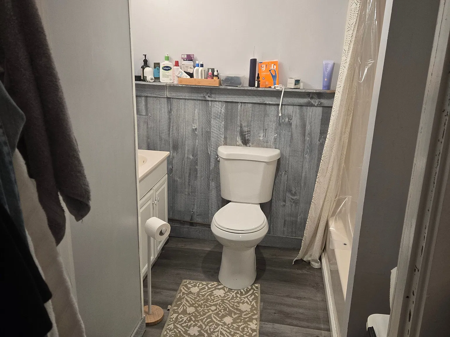Studio, 1.0 bath, $1,300 — Photo 4