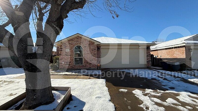 1st image of 501 Port Arthur Dr