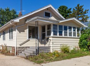 7416 8th Ave, Kenosha, WI 53143