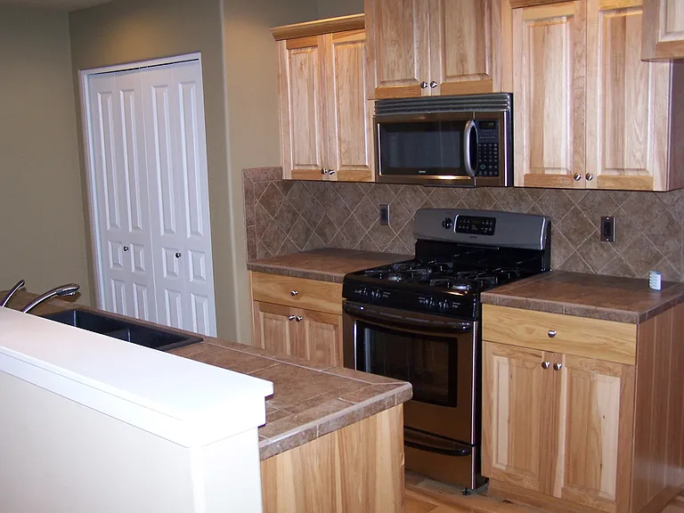 20479 Brentwood Ave — Photo 4