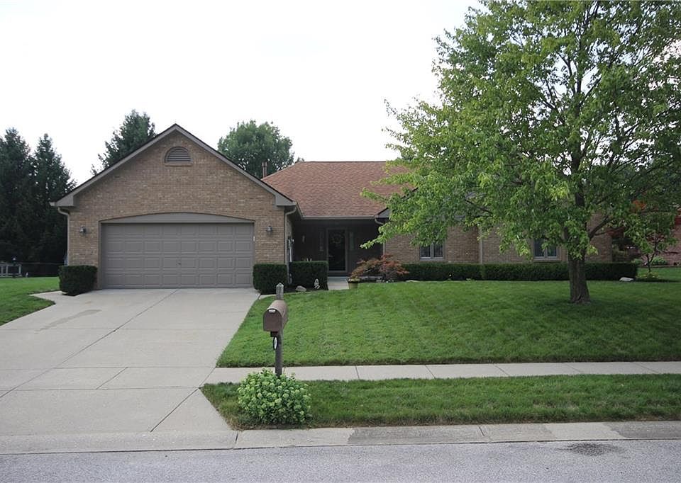 1st image of 944 New Harmony Dr