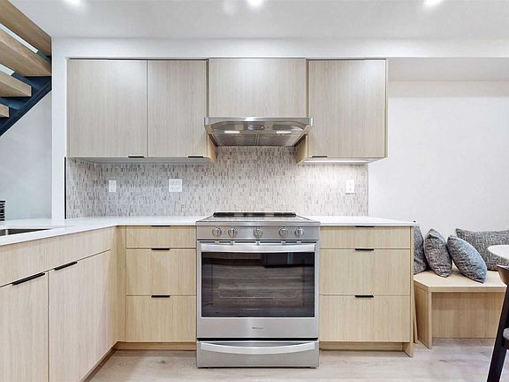 2nd image of 80 Cumberland St #504