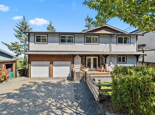 3340 Ravenwood Rd, Colwood, BC V9C 2X4
