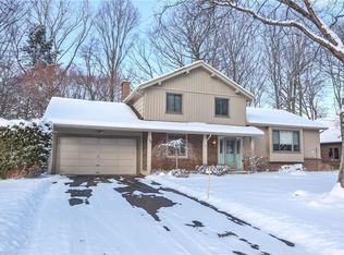 78 Hidden Wood Dr, Rochester, NY 14616