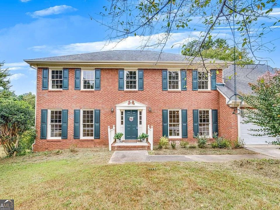1st image of 2331 Gary Cir