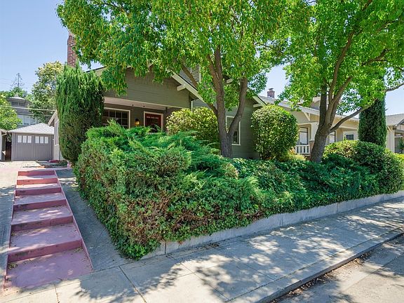3rd image of 1105 Dolores Way
