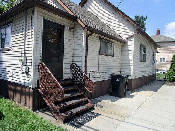 Photo B