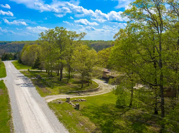 11743 County Road 4012, Holts Summit, MO 65043