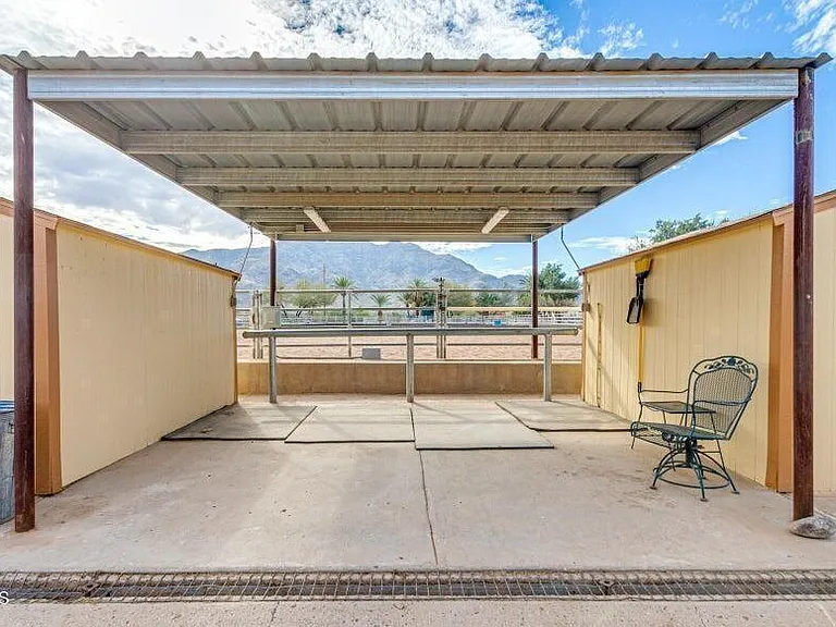 3232 W Carver Rd — Photo 30