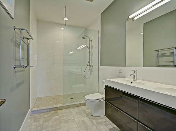 4th image of 2867 N Clybourn Ave #2