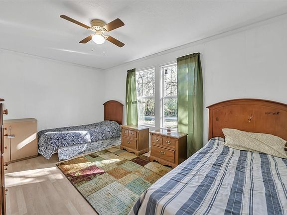 2nd image of 51 Knight Ln