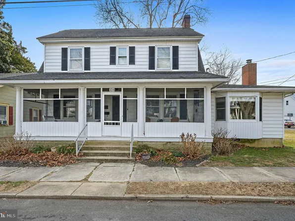 104 E 3rd St, Wyoming, DE 19934
