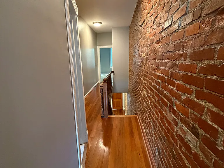602 9th St NE #1 — Photo 12