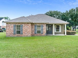 25344 Walker South Rd, Denham Springs, LA 70726