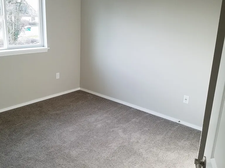 Pleasant View Apartments — Photo 8