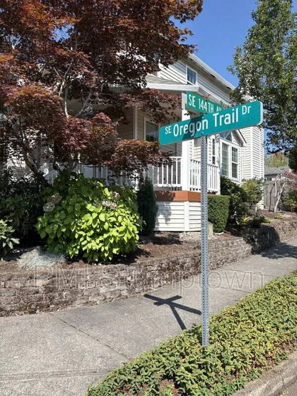 3 bed, 2.5 bath, 1712 sqft, $2,850 — Photo 1