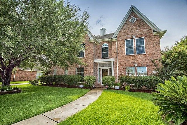 1st image of 409 Pecan Grove Ln