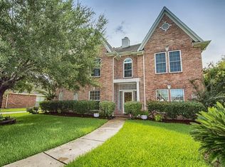 409 Pecan Grove Ln, Dickinson, TX 77539