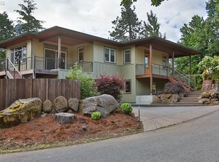 545 Toms Dr, Hood River, OR 97031
