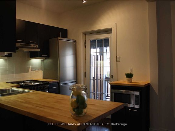 3rd image of 238 Highfield Rd #A