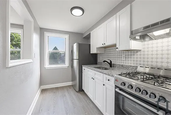2605 Fairview Ave — Photo 9