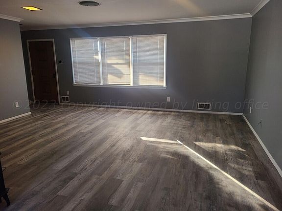 2nd image of 2210 Williston St