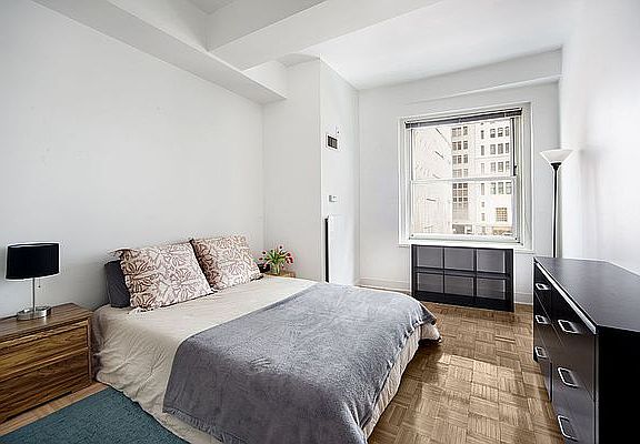 3rd image of 88 Greenwich St APT 304