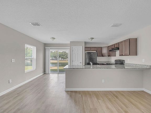 5th image of 6787 Lake Mist Ln