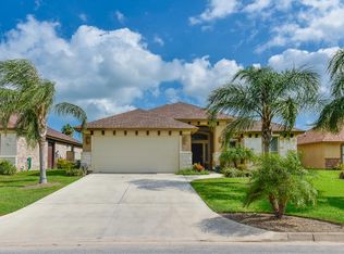 65 Bethpage Dr, Laguna Vista, TX 78578
