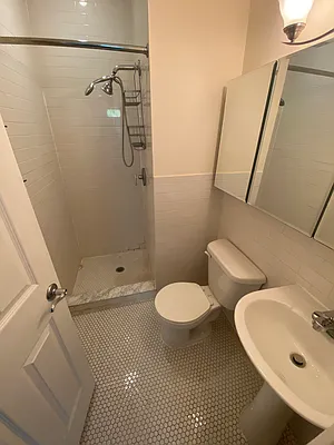 Rented by Smart City Real Estate LLC | media 11