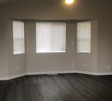 5th image of 865 Vintage Oak Ave