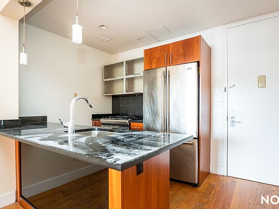 3rd image of 756 Myrtle Ave APT 2H