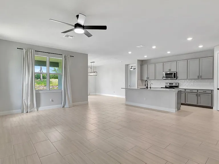 8606 Dahlia Cir — Photo 6