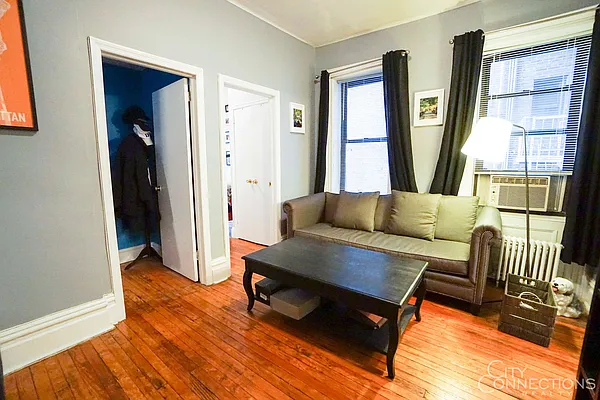 Rented by City Connections Realty | media 22