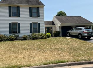 5409 Overland Ct, Centreville, VA 20120